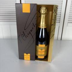 Veuve Clicquot Vintage シャンパン 2004 750ml - メルカリ