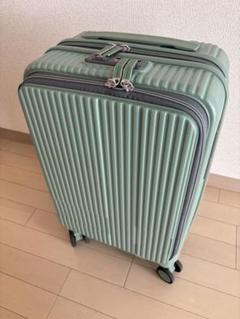Innovator:ミントグリーン ストライプデザイン キャリーケース S38l Innovator:ミントグリーン ストライプデザイン キャリーケースS38l