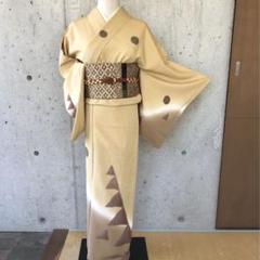 美品 正絹 着物 作家物落款 袷“舞う桜と露芝、翔ける矢羽根”長襦袢 D-18 美品 正絹 着物 作家物落款 袷“舞う桜と露芝、翔ける矢羽根
