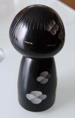 黒曜石のオカメの置物／串本、那智黒工芸品【和歌山県のお土産となります】。 黒曜石のオカメの置物／串本、那智黒工芸品【和歌山県のお土産