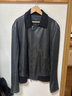 rug &bornのジップアップ