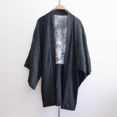 灰桜色に煌めく葉模様と絞り模様が華麗な正絹の道行きです 灰桜色に煌めく葉模様と絞り模様が華麗な正絹の道行きです