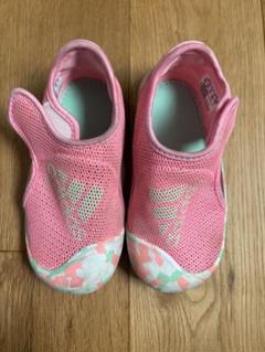 adidas ピンク 迷彩柄 スリッポン