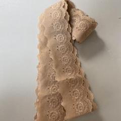 レースベージュ