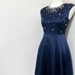 グレースコンチネンタル ビジュー付きデザインフレアワンピース　ドレス 　結婚式