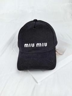 値下げ！【正規品・美品】miumiu ベースボールキャップ　帽子　Mサイズ　黒 美品】MIUMIU ベルベット ベースボールキャップ - メルカリ