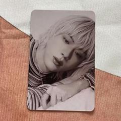 Walmart アメリカ ミンギュ トレカ Opened a Walmart mega box and hit this… 1/3 | Facebook