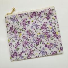 【147】ミニポーチ　ハンドメイド　小物入れ　サニタリーケース