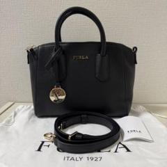 【新品同様】フルラ テッサ 2way ショルダーバッグ ハンドバッグ レザー 黒 FURLA テッサ 2way ハンド ショルダーバッグ 黒 レザー チャーム