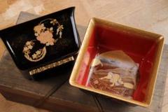珍品　桃太郎蒔絵　盃洗　杯洗　一対　木箱　金蒔絵　木製漆器　時代物 珍品 桃太郎蒔絵 盃洗 杯洗 一対 木箱 金蒔絵 木製漆器 時代物