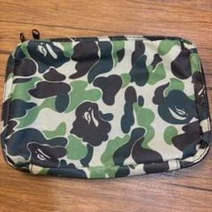 A Bathing Ape グリーンカモ柄ポーチ2個セット 2025年最新】a bathing ape ポーチの人気アイテム - メルカリ