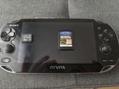 PSvita PCH-1100 32GB メモリーカード　ソフト付き