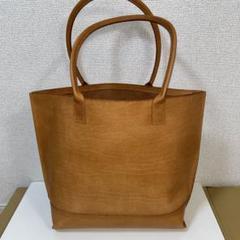 しっかりめの硬さ　素仕上げベジタブルタンニン鞣し革のトートバッグ　エイジング