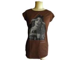 La Pachuca「chicana w/truck」T-Shirtのサムネイル