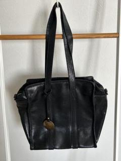 BEVINI ショルダーバック黒