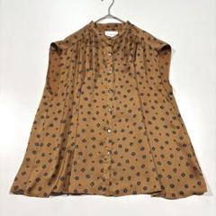 UNITED ARROWS フラワー キャップスリーブブラウス