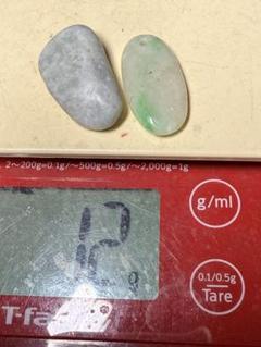 朝市奉仕　糸魚川翡翠原石と勾玉(大珠)