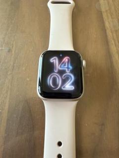 Apple Watch SE第2世代（スターライトアルミニウムGPS+セルラー）
