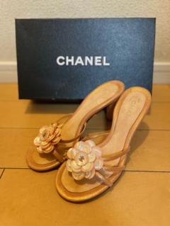 Chanel シャネルミュール2022年モデル　美品　ベージュ色　レザー Chanel シャネルミュール2022年モデル美品ベージュ色レザー
