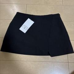 最終値下げ！新品タグ付き　ZARA ミニスコート　XS 黒のサムネイル