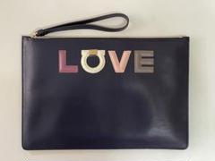フェラガモ　クラッチバッグ　LOVE