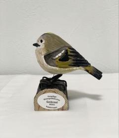 DecoBird キクイタダキ Goldcrest 木製バードオブジェ