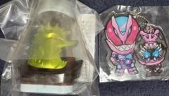 BANDAI - DXヘッジホッグバイスタンプ＋リバイ&amp;バイス アクリルキーホルダー DXヘッジホッグバイスタンプ＋リバイ&バイス アクリル