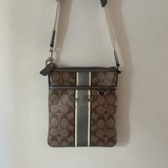 Coach シグネチャー サコッシュ