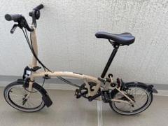 BROMPTON M3L イギリス製　折りたたみ自転車 クリーム色 バック 他付 今注目を集めているイギリス発の折りたたみ自転車《ブロンプトン