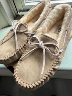 2025年最新】UGG ダコタの人気アイテム - メルカリ