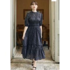 贈り物 2025年最新】Autumn floral tiered longの人気アイテム - メルカリ ワンピース