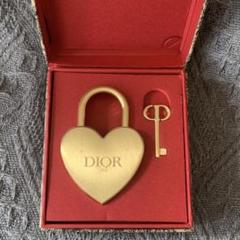 希少品☆ ディオール　南京錠 ノベルティ　Dior キーロック 希少品☆ ディオール 南京錠 ノベルティ Dior キーロック - メルカリ