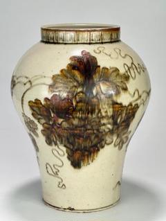 李朝　白磁　刷毛目鉄絵扁壺　俵形　花瓶　置物　骨董品 李朝白磁刷毛目鉄絵扁壺俵形花瓶置物骨董品