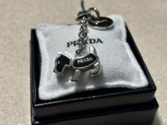 【再値下げ⭐︎】PRADA キーホルダー　犬 2025年最新】PRADAキーホルダー犬の人気アイテム - メルカリ