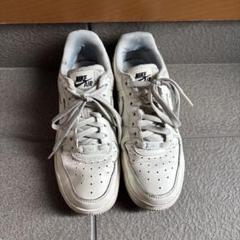 Nike Air Force 1 ホワイトスニーカー