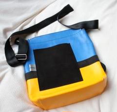 Buchy ブッチ　一点もの　ショルダーバッグ　牛革 2025年最新】buchyの人気アイテム - メルカリ