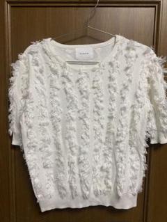 値下げ！CLOCHE フリンジホワイトニット半袖（╹◡╹）♡のサムネイル