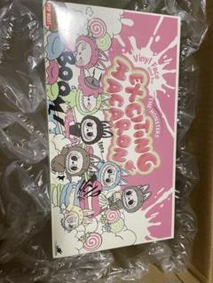 Exciting Macaron labubu