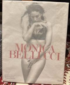Amazon.co.jp: Monica Bellucci : Frini, Roberto: 洋書