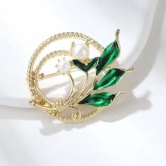 新品未使用♡　ブローチ　コサージュ　ゴールド　グリーン　フォーマル　リーフ