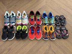 新品　ダイナモゴー　22㎝　Nike(ナイキ) キッズシューズ 青・赤・黄色 新品 ダイナモゴー 22㎝ Nike(ナイキ) キッズシューズ 青・赤