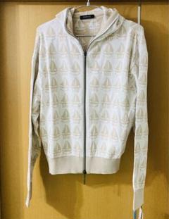 新品　SVINSVING パーカー