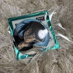 BLEACH WORLD 缶バッジ （朽木ルキア） - メルカリ
