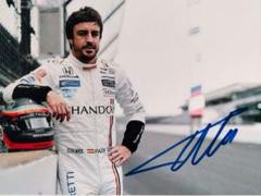 フェルナンド・アロンソ直筆サイン入り超大型写真…Fernando Alonso フェルナンド・アロンソ直筆サイン入り超大型写真…Fernando