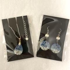 【ハンドメイド】ネックレス＆ピアス(ホワイトゴールド系)