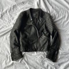 ZARA 本革ライダース レザージャケット スタッズ M 未使用 ☆ZARAザラ本革 オーバーサイズ レザーライダースジャケット