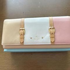 お値下げしました❤︎ Luria4℃ ♡ 長財布 最終値下げ】Luria4℃ ルリア4℃ 長財布 財布 L字ファスナー 花柄
