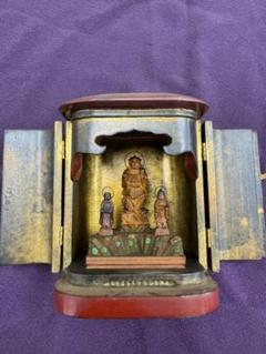 仏教美術　木造　毘沙門天　三尊　仏像　厨子入り　希少　うぶ品 最新作の 仏教美術木造毘沙門天三尊仏像厨子入り希少うぶ品 彫刻