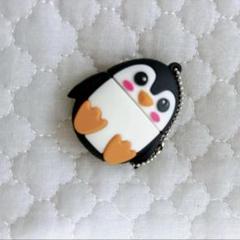 ⭐︎ USB 16GE ペンギン　チェーン付き　ストラップ　USB