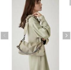 美品　emmi エミ　ナイロンショルダーバッグ ボディーバッグ 2way 美品 emmi エミ ナイロンショルダーバッグ ボディーバッグ 2way